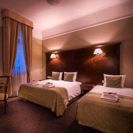 Hotel Wieliczka pokoje apartamenty restauracja konferencje wypoczynek w Polsce